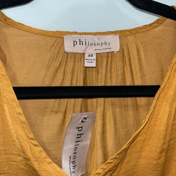 Philosophy Gold Puff Sleeve Smocked Waist Pleated Blouse Size XS NWT - Picture 4 of 14